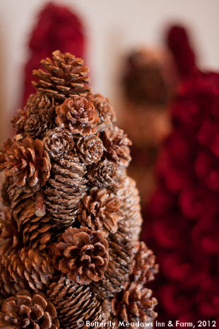 Holiday Pine Cones